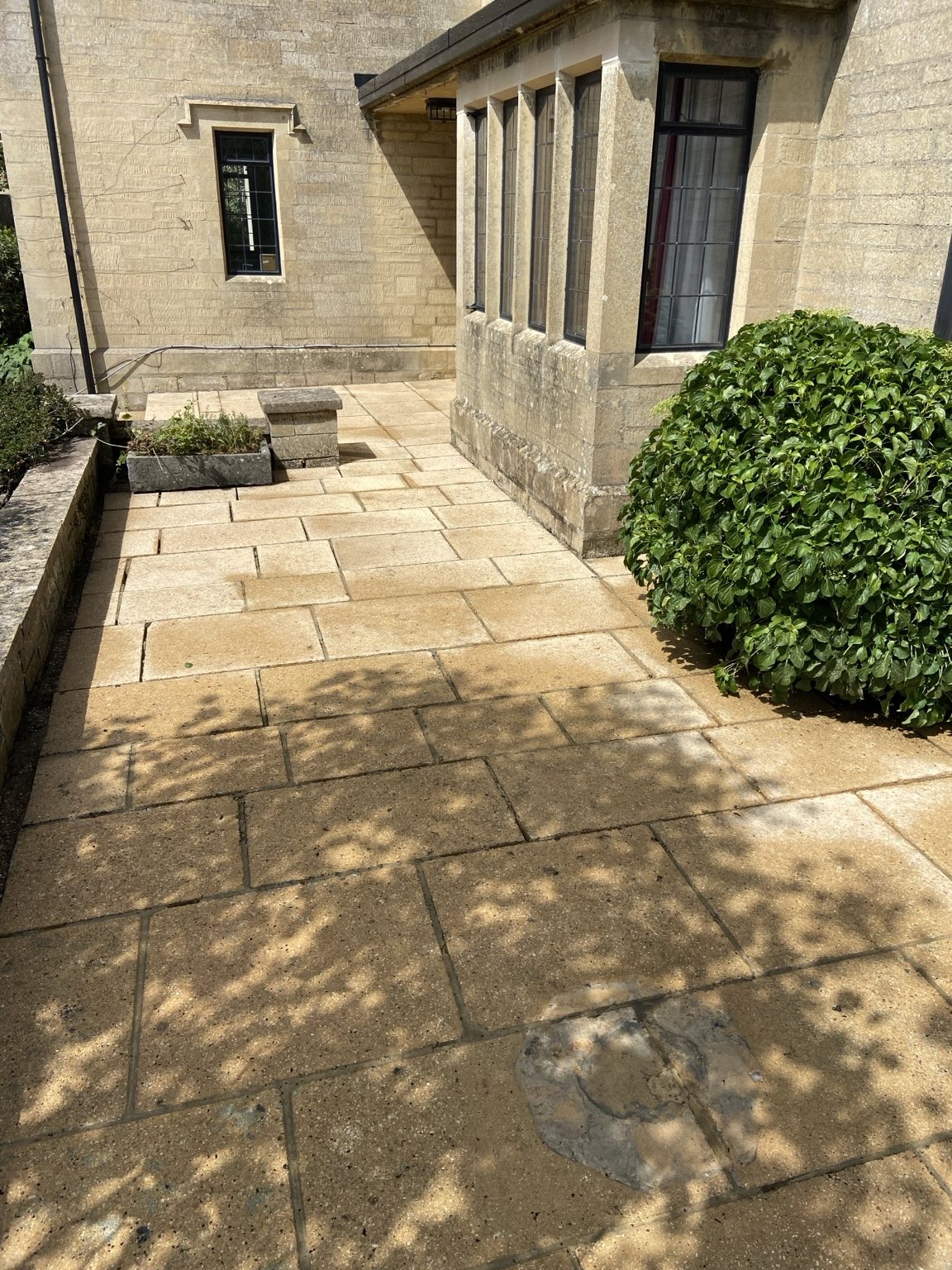 Completed exterior cleaning result