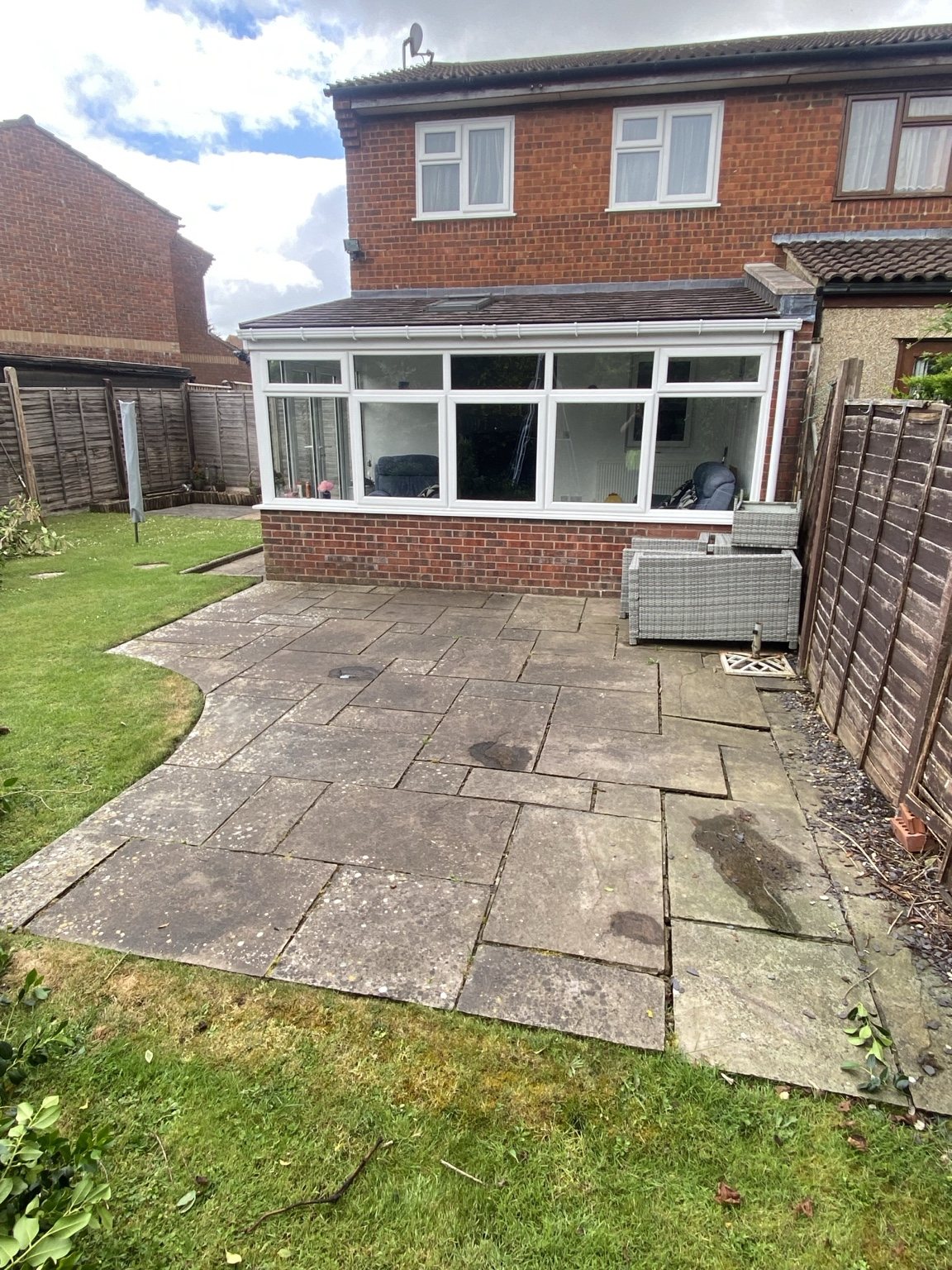 Completed exterior cleaning result
