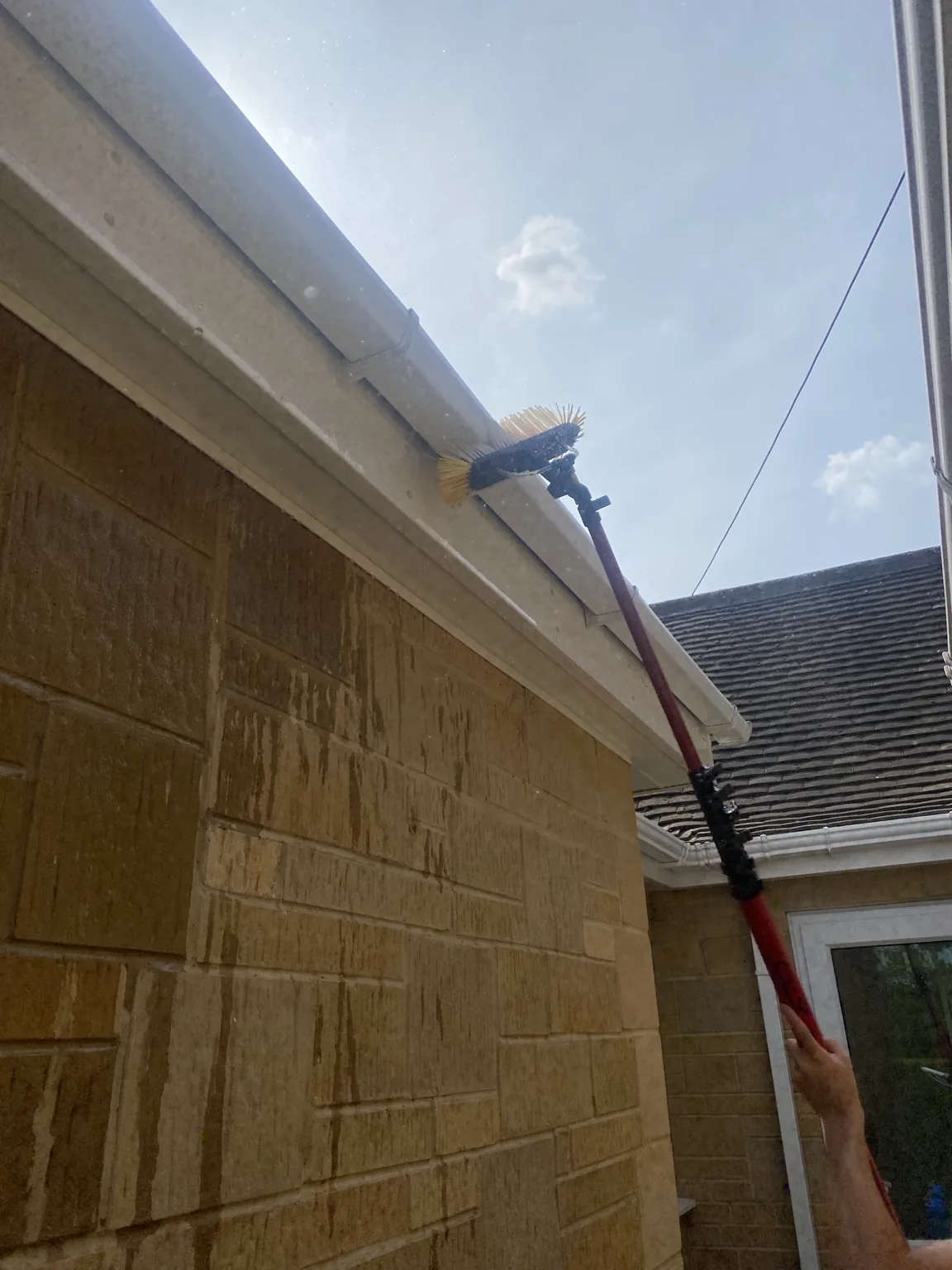 Completed exterior cleaning project 16