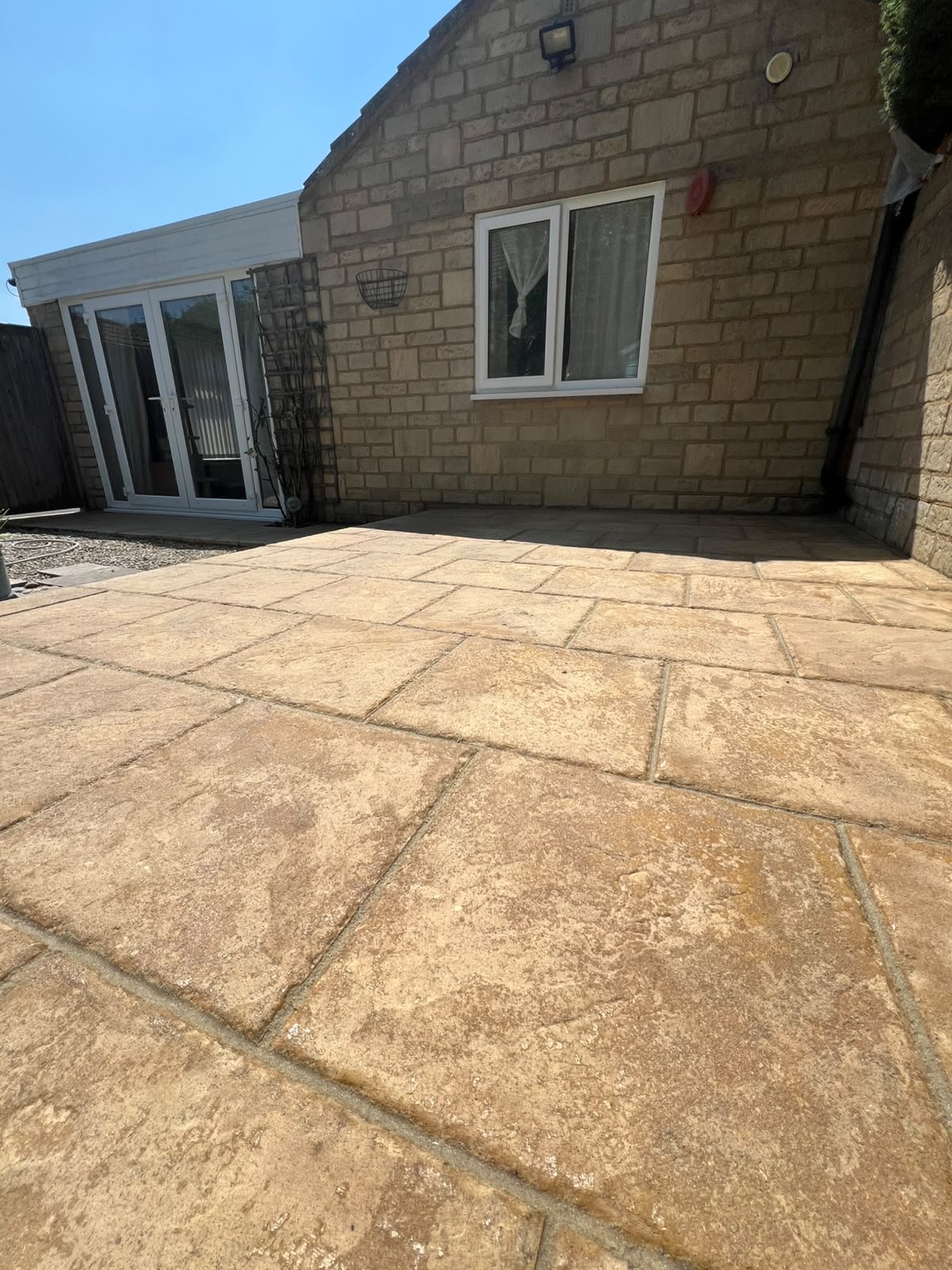 Completed exterior cleaning project 20