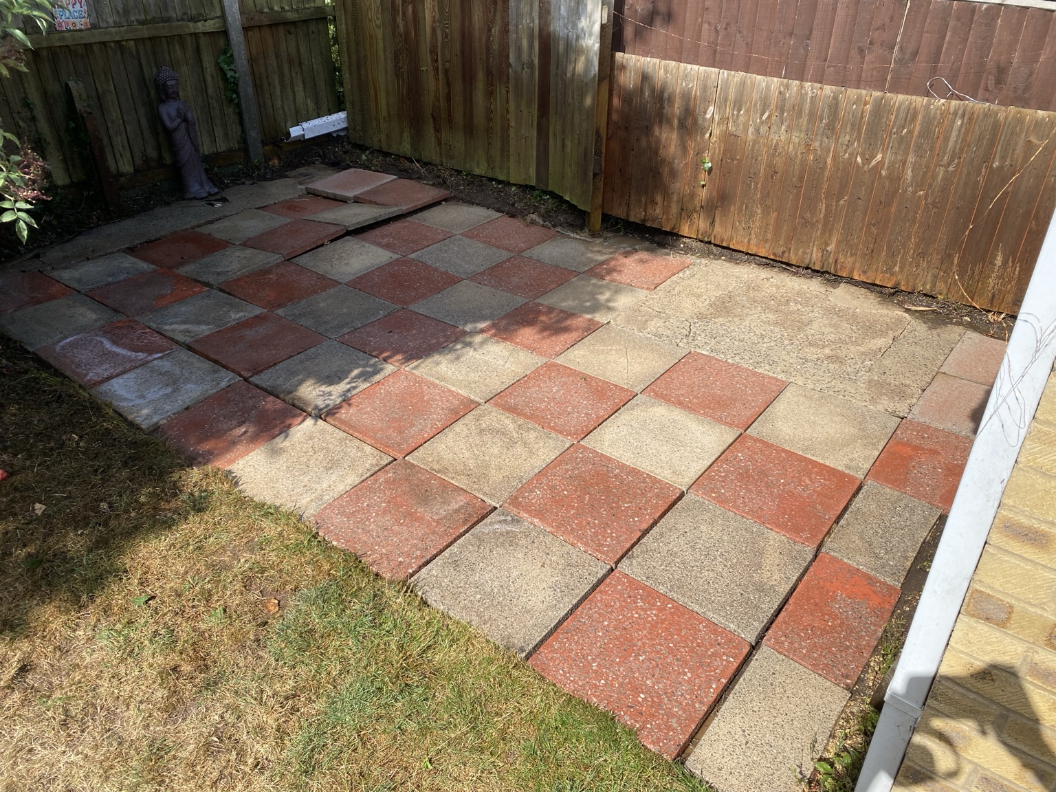 Completed exterior cleaning project 22