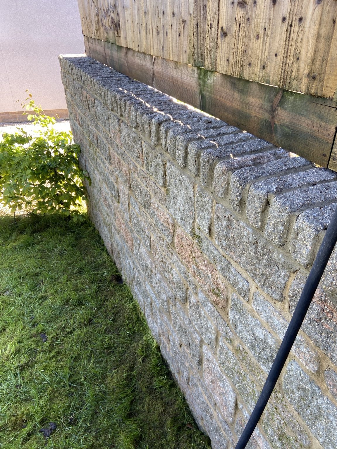 Stone wall cleaning